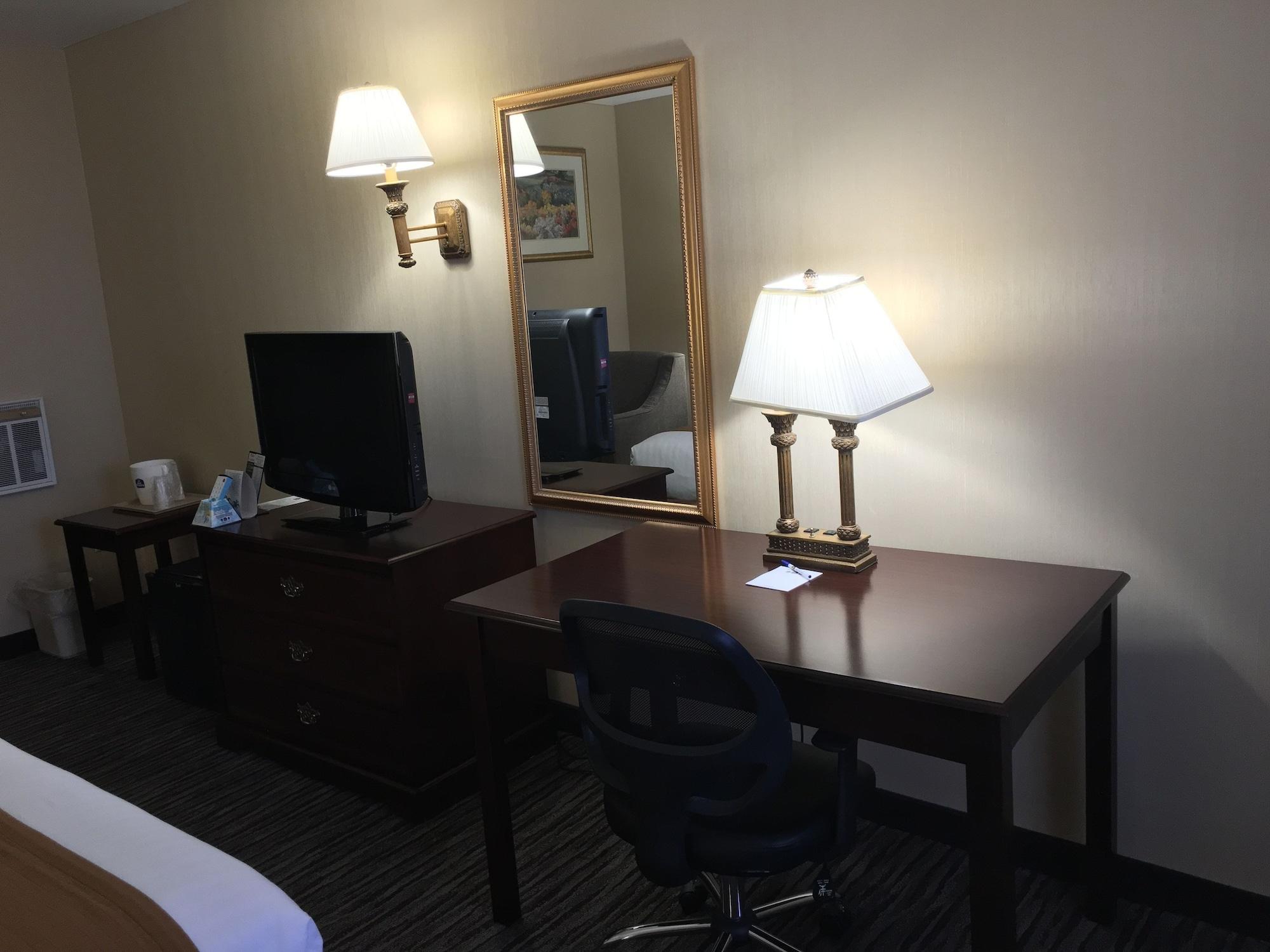 Best Western Gateway Adirondack Inn Ютика Экстерьер фото