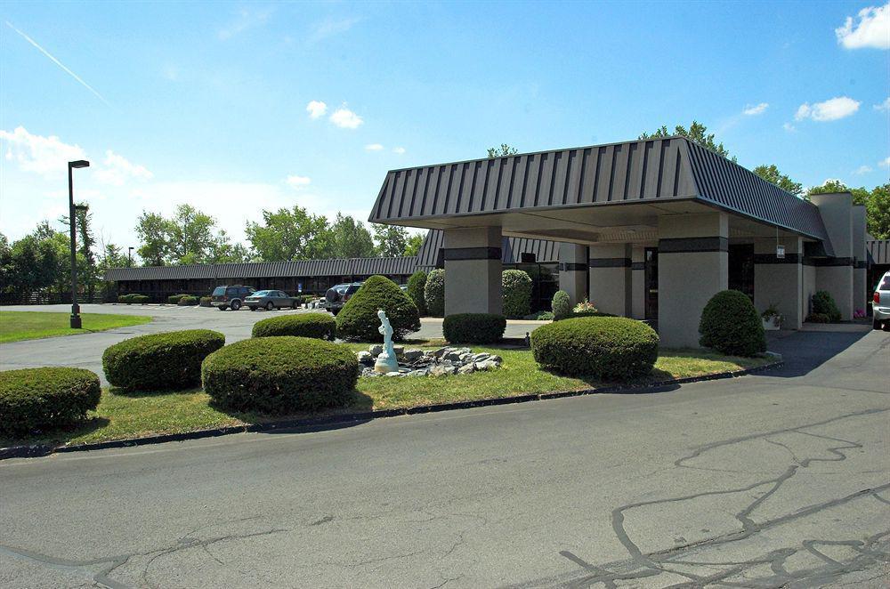 Best Western Gateway Adirondack Inn Ютика Экстерьер фото