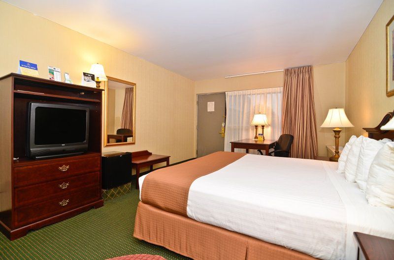 Best Western Gateway Adirondack Inn Ютика Номер фото